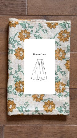 gonna UN MONDO DISEGNATO maxi fiori toni caldi